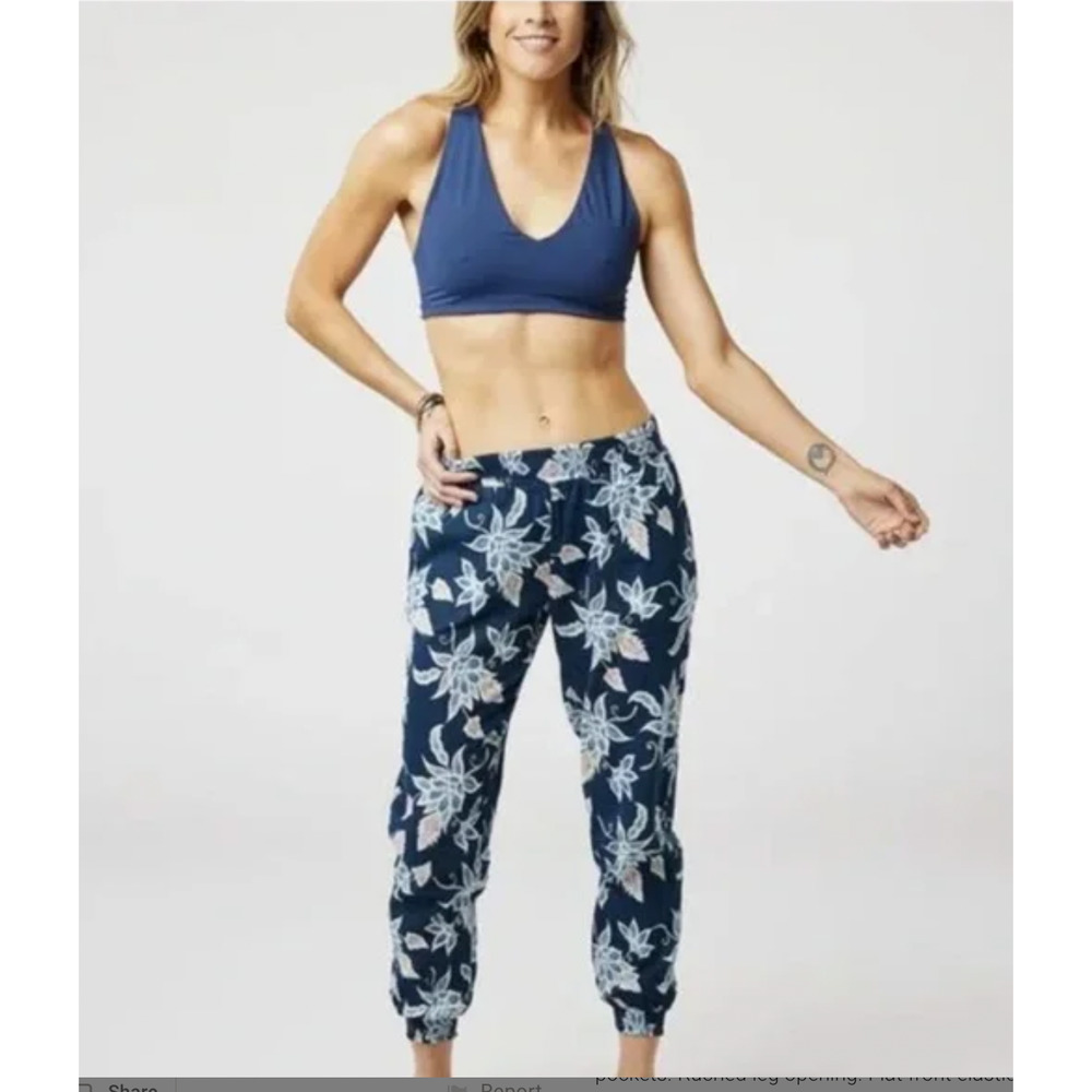 Carve Designs Blue Floral joggers